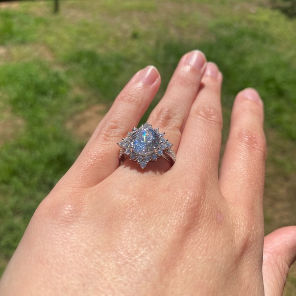 Lustro Stella Size 6 Ring - Picture 5 of 8